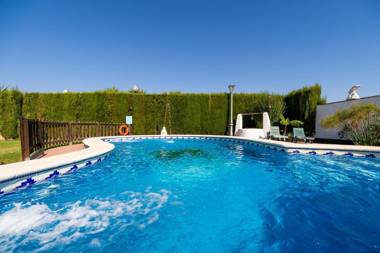 Holiday home Cortijo Entrepinares *