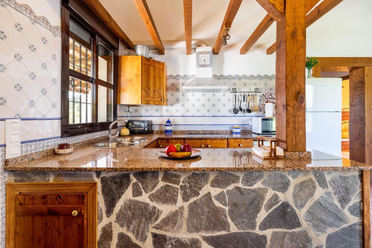 Cortijo Entrepinares Holiday home
