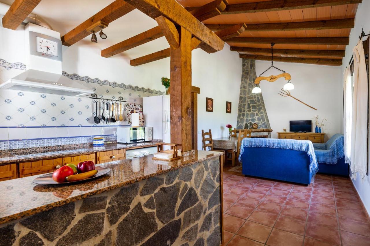 Cortijo Entrepinares Holiday home
